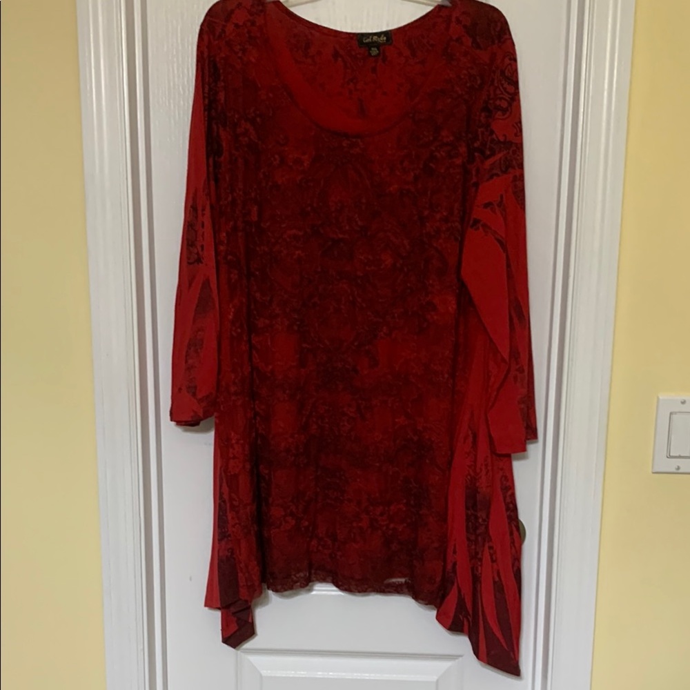 Asymmetrical Red 3/4 Sleeve Tunic
